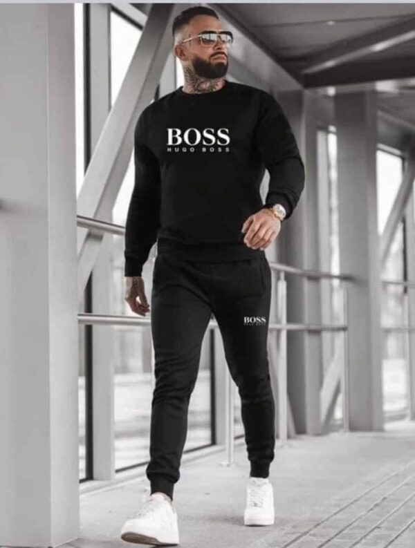Hugo Boss kostiumas